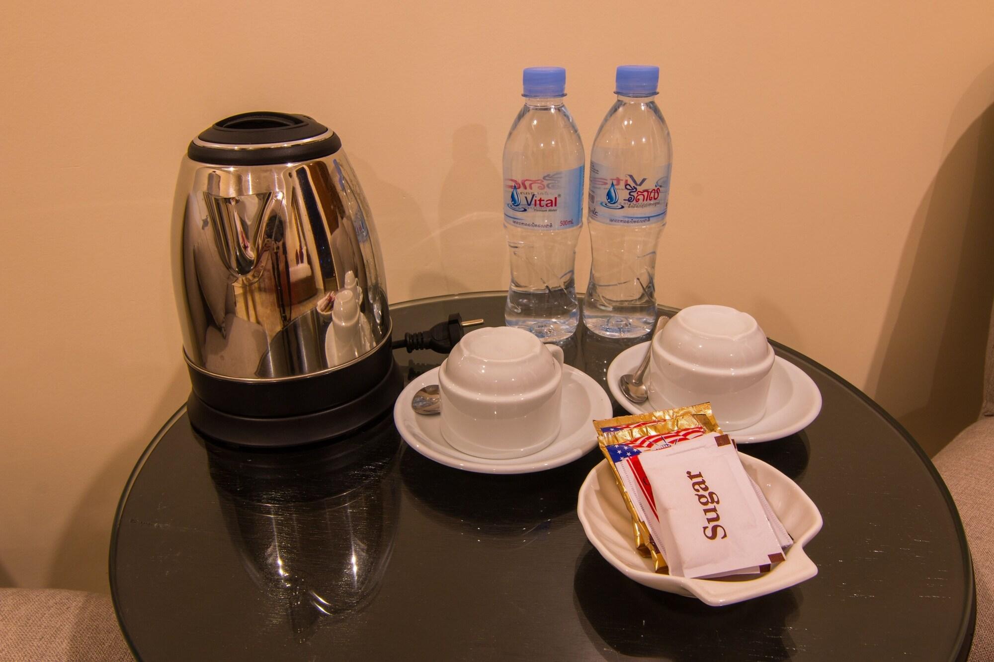 Samnang Laor Phnom Penh Hotel Ngoại thất bức ảnh