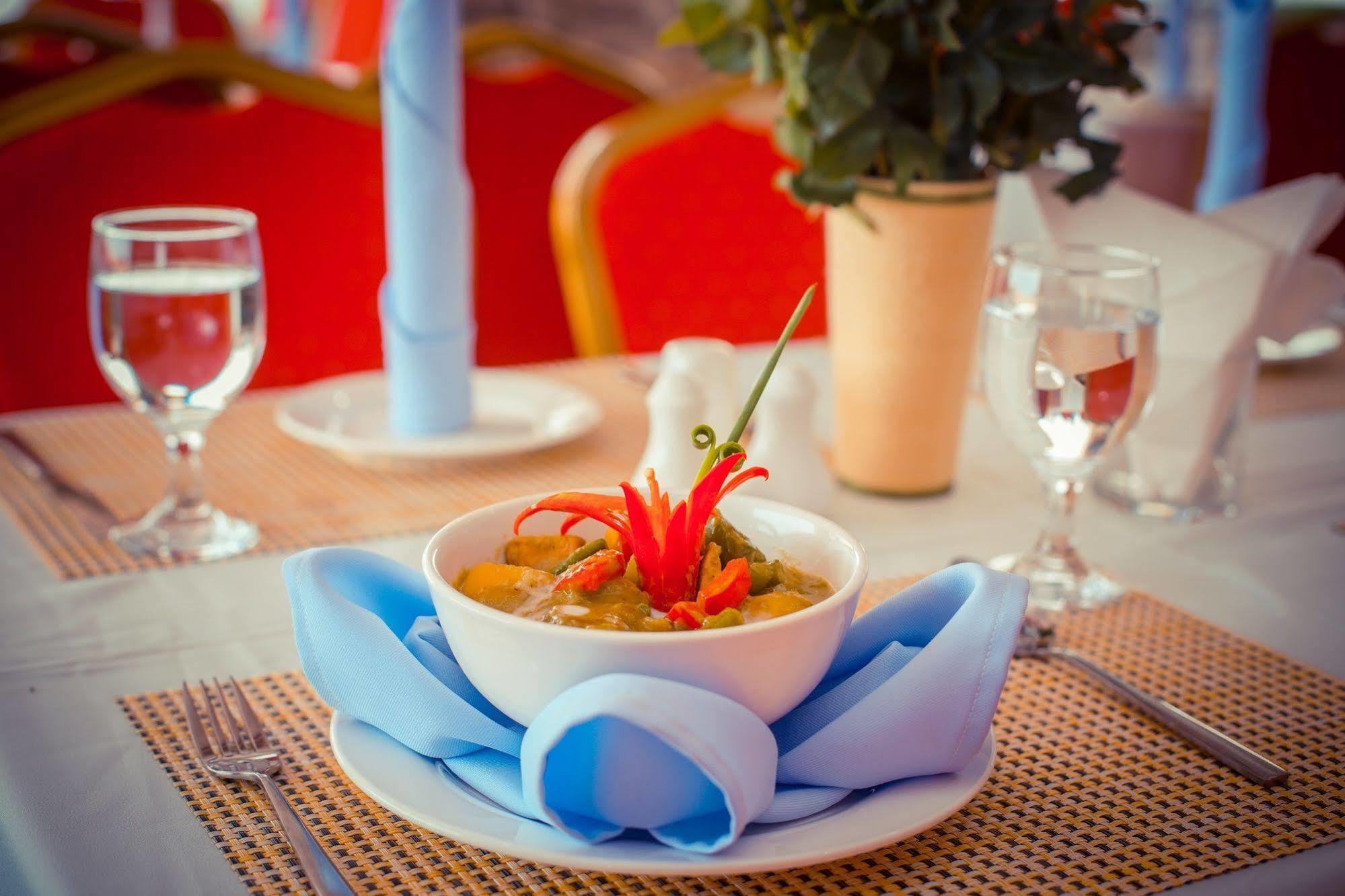 Samnang Laor Phnom Penh Hotel Ngoại thất bức ảnh
